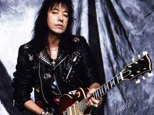 Умер легендарный гитарист и сооснователь группы KISS Эйс Фрейли