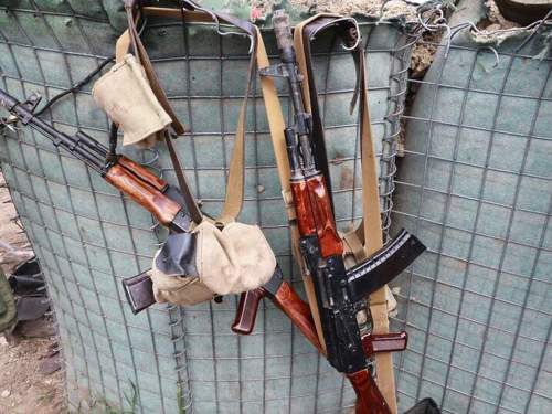 РЕН ТВ: в подмосковной воинской части срочник расстрелял сослуживцев РЕН ТВ: в подмосковной воинской части срочник расстрелял сослуживцев