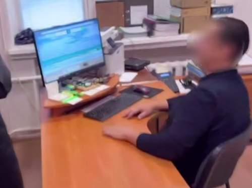 «Давно вас ждал, устал»: чиновник в Башкирии, получивший взятку, обрадовался ФСБ (ВИДЕО) «Давно вас ждал, устал»: чиновник в Башкирии, получивший взятку, обрадовался ФСБ (ВИДЕО)