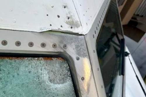 В небе над США в Boeing 737 попал метеорит: последствия ЧП сняли на фото (ФОТО)