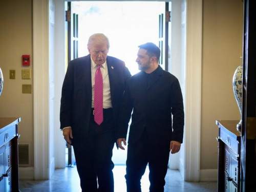 FT: Трамп на встрече кричал на Зеленского и выбросил карты фронта со стола