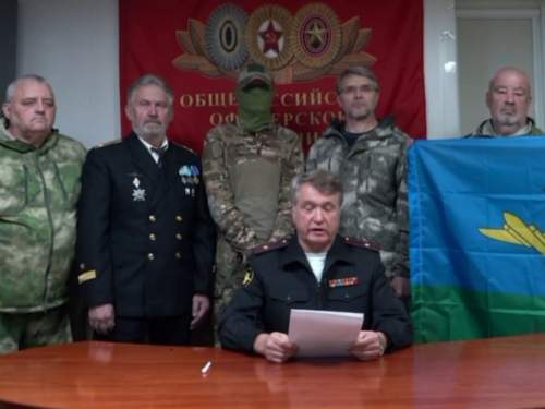 «Демонстрирует часы за миллионы долларов и вереницы дорогущих машин»: в конфликт Кадырова и Шаманова вмешались офицеры РФ (ВИДЕО) «Демонстрирует часы за миллионы долларов и вереницы дорогущих машин»: в конфликт Кадырова и Шаманова вмешались офицеры РФ (ВИДЕО)