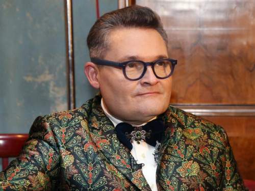 Александра Васильева задержали в США из-за ограбления Лувра Александра Васильева задержали в США из-за ограбления Лувра