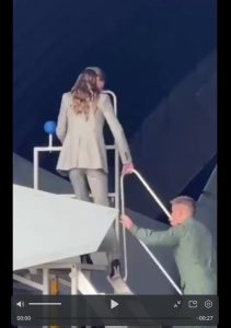 В Сети из-за фото заподозрили, что Кейт Миддлтон установили стому (ФОТО)