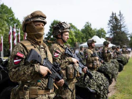 &laquo;Самые слабые, но самые подлые&raquo;: названы страны, ставшие первыми в списке врагов РФ