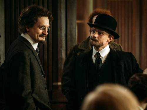 «Под трибунал»: Зюганов разнес сериал Кончаловского &laquo;Хроники русской революции&raquo;