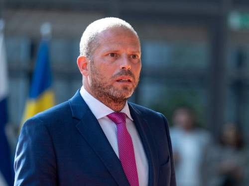 В РФ ответили на угрозы министра обороны Бельгии «сравнять Москву с землей» В РФ ответили на угрозы министра обороны Бельгии «сравнять Москву с землей»