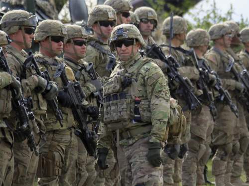 Стягивают войска: НАТО собирается блокировать Калининград военным путем