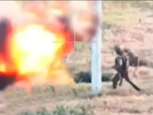 Российский «Нео» увернулся от 7 украинских дронов, попав на видео (ВИДЕО) Российский «Нео» увернулся от 7 украинских дронов, попав на видео (ВИДЕО)