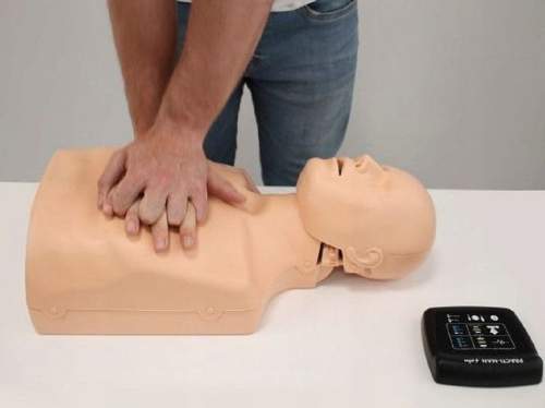 Окровавленный голый манекен на выставке в Новороссийске вызвал громкий скандал (ФОТО)