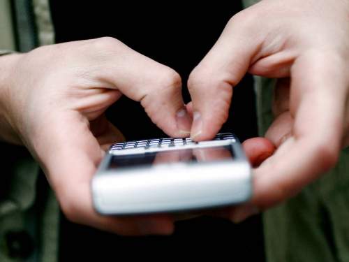 Россиянам стали приходить SMS о &laquo;периоде охлаждения&raquo; Интернета