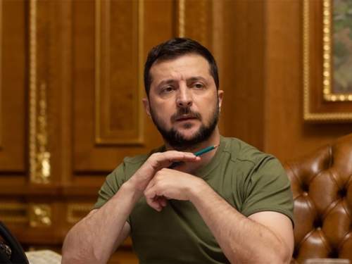 &laquo;Никто не заставляет их умирать&raquo;: Зеленский ошарашил заявлением о Покровске