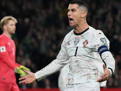 Роналду впервые получил красную карточку в матче за сборную Португалии (ФОТО, ВИДЕО)