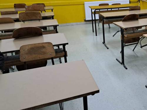 &laquo;Обратно на родину вместе с родней!&raquo;: в Москве десятиклассник после избиения учителя направлен к психотерапевту, вызвав гнев в Сети