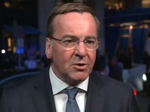 Министр обороны Германии заговорил о сроках нападения России на НАТО