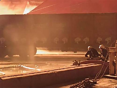 ВС РФ испепелили объекты ВСУ по всей Украине: горят танкер в порту Измаила и ж/д станции в Днепре и Харькове (ФОТО, ВИДЕО) ВС РФ испепелили объекты ВСУ по всей Украине: горят танкер в порту Измаила и ж/д станции в Днепре и Харькове (ФОТО, ВИДЕО)