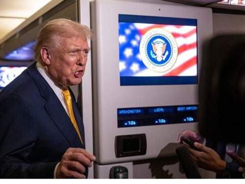 «Тихо, свинка!»: Трамп грубо осадил журналистку на вопрос об Эпштейне (ВИДЕО)