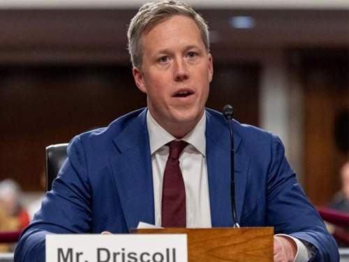 Стала известна цель визита министра армии США на Украину