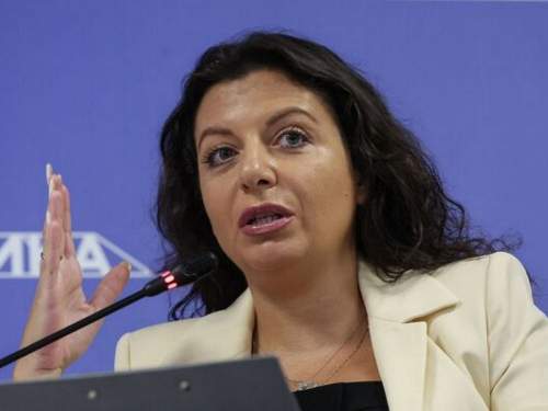 &laquo;Волосы выпали&raquo;: главред RT Симоньян в борьбе с онкологией облысела