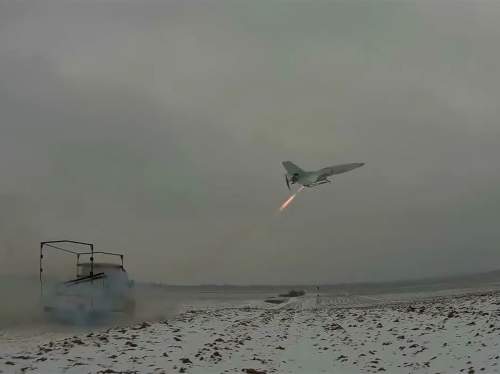 Сирены и взрывы звучали всю ночь: ВСУ атакует РФ новейшим оружием (ВИДЕО)