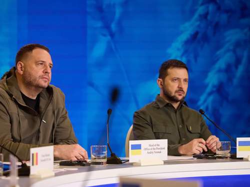 Стало известно, что будет с Зеленским после обысков НАБУ у Ермака Стало известно, что будет с Зеленским после обысков НАБУ у Ермака