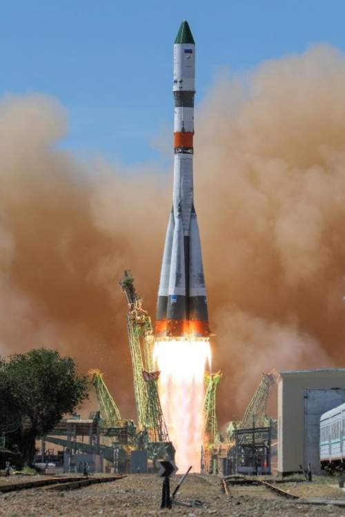 Авария на Байконуре грозит остановкой пилотируемых пусков (ФОТО)