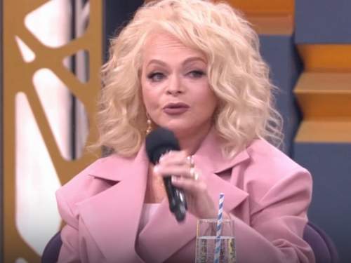 В РФ начали &laquo;отменять&raquo; Долину: зрители сдают билеты, а бизнес бойкотирует певицу