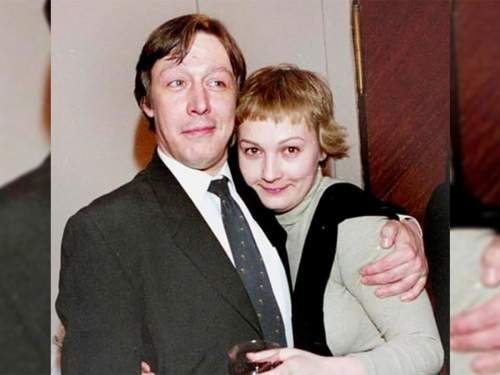 &laquo;Лежала у кровати в захламленной квартире&raquo;: стали известны подробности смерти бывшей жены Ефремова