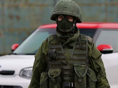 Вслед за квартирами по «схеме Долиной» начали продавать машины: жертвой стал участник СВО