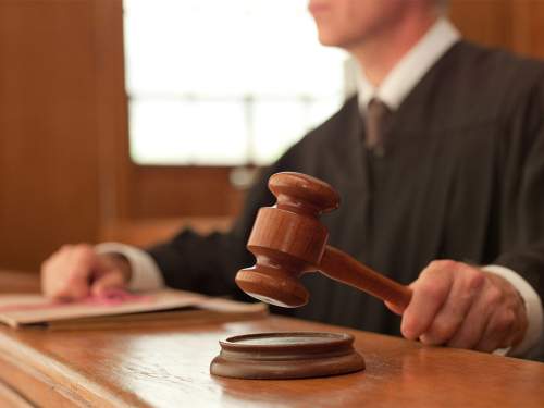 В Казани Иисус Христос зарегистрировал у себя в квартире 45 мигрантов и получил срок