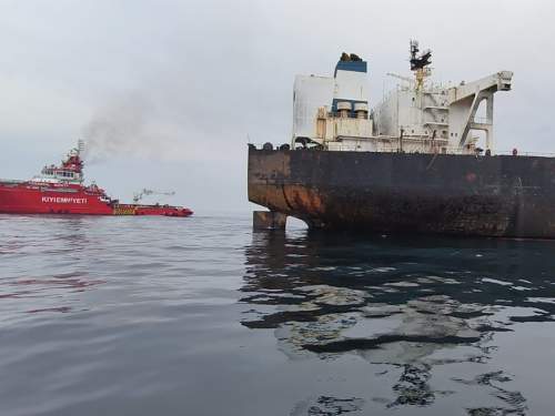 У берегов Болгарии терпит бедствие атакованный БПЛА ВСУ танкер