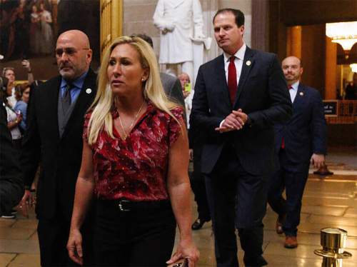 &laquo;Начали целовать его в задницу&raquo;: бывшая союзница Трампа слила всю подноготную Республиканской партии в СМИ