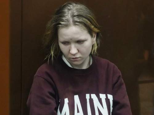 Убившая военкора Трепова* устраивает лютые драки в колонии