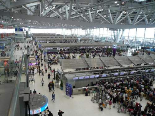 Память пропала, деньги исчезли: в аэропорту Бангкока с россиянами происходят странные вещи