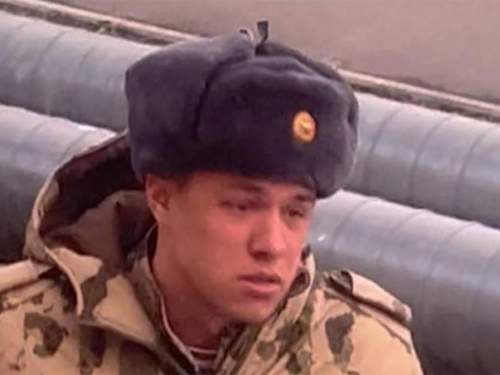 &laquo;Еще никогда спецназ не подвергали такому унижению&raquo;: видео VIP-срочника рэпера Макана в армии возмутило Сеть (ФОТО)