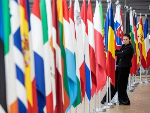 &laquo;Нет намерения отдавать их Путину&raquo;: ЕС отказался конфисковывать замороженные активы РФ