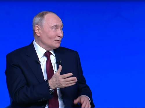 Путин назвал Зеленского &laquo;талантливым артистом&raquo; и заявил о скором взятии двух городов (ВИДЕО)