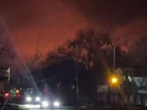 БПЛА ВСУ атаковали Будёновск: пожар в промзоне сняли на видео (ВИДЕО)