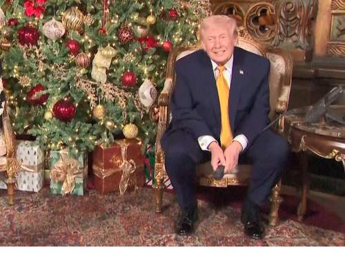 Трамп в Рождество появился с синяками на запястьях (ФОТО)