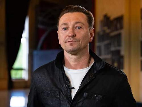 Сергей Безруков потребовал компенсацию за продажу масок с его лицом (ВИДЕО)