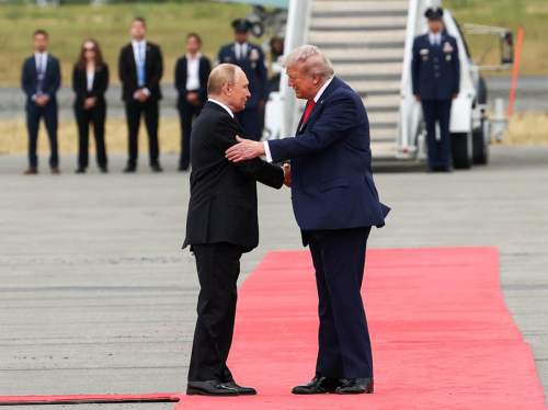 &laquo;Путин был очень щедр&raquo;: Трамп сообщил о готовности РФ помочь восстановить Украину