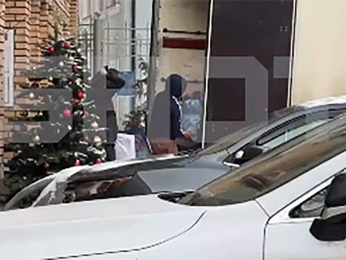 Выселение Долиной из квартиры в Хамовниках сняли на видео (ВИДЕО)