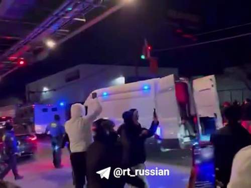 Захваченного Мадуро возили в клетке по Нью-Йорку на потеху публике (ВИДЕО)