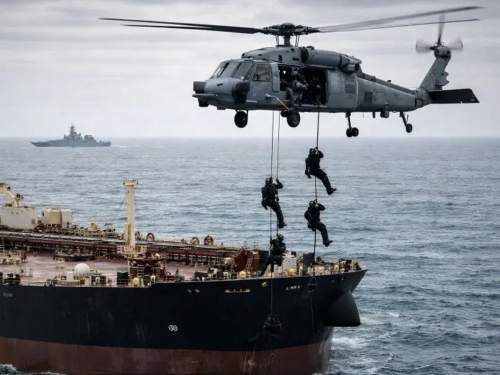 &laquo;Это уже пиратство&raquo;: США первые в истории за сутки захватили два российских танкера