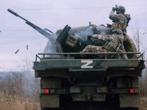 Пока все смотрят на Венесуэлу, наших могут добить: военкоры бьют тревогу из-за Купянска