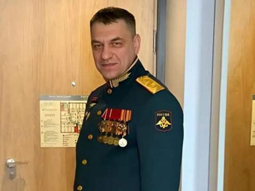 Военблогер Звинчук задался вопросом о дальнейших перспективах генерала Ахмедова после отставки