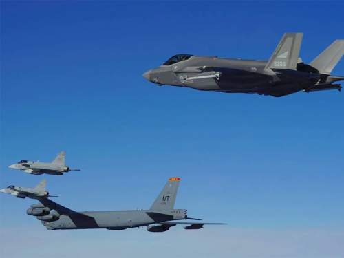 НАТО стягивает авиацию к границам Украины: что ждать России? (ВИДЕО)