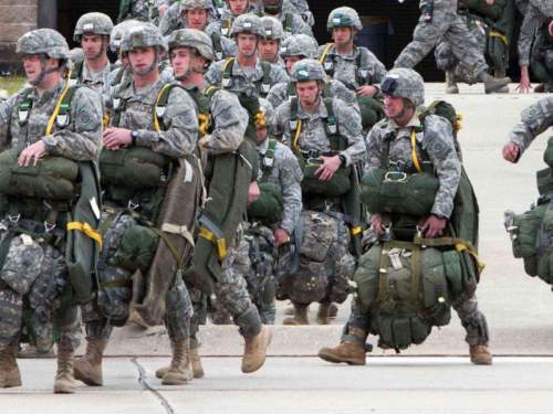 &laquo;Будет захват Гренландии&raquo;: СМИ сообщили о приказе для 1500 десантников США