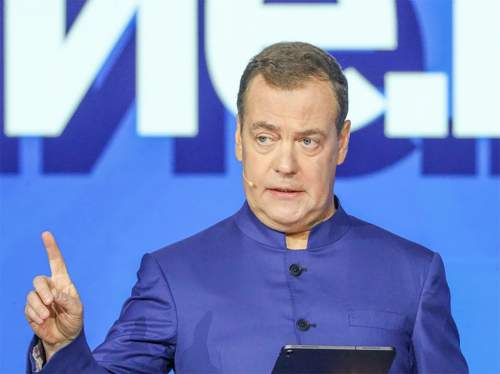 Медведев: Россия могла ударить спецоружием в ответ на атаку резиденции Путина