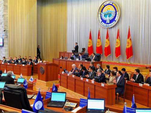 Киргизия подала иск против России в суд ЕАЭС из-за мигрантов